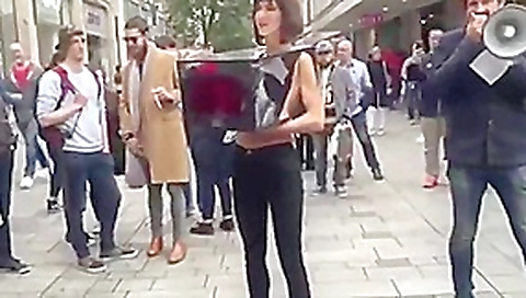 Milo moire lets strangers touch her in public