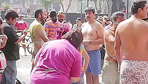 Nude people prepare for WNBR - Mexico City