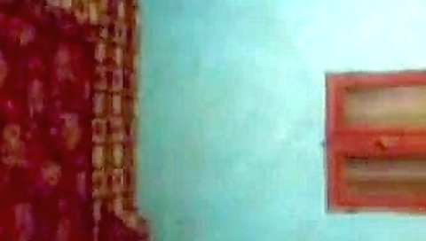 اخ يزنق اخته المحجبه فى اوضه على السطوح1
