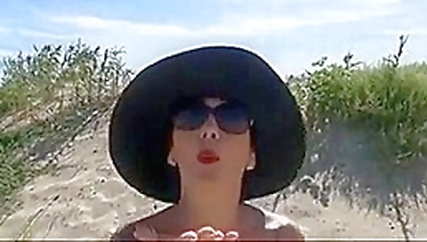 DOGGING je suce des bites a la plage