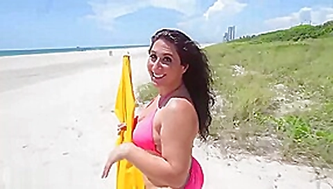 Vanessa Blake - Day in the Life of a Big Booty