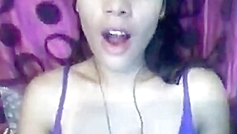 Tunisian girl flashing boobs 2