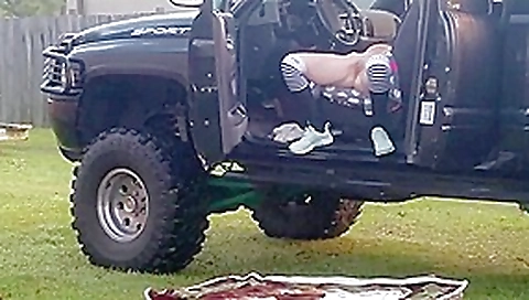 Amateur redhead in 4x4 gets fuck in public