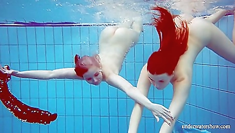 Hottest Underwater Girls Stripping Dashka And Vesta