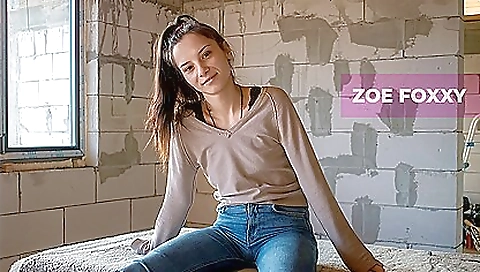 Zoe Foxxy - Quick Fucking In An Abandoned Building; Amateur Action In The Shed