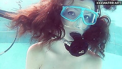 Emi Serene Masturbates Underwater In The Pool