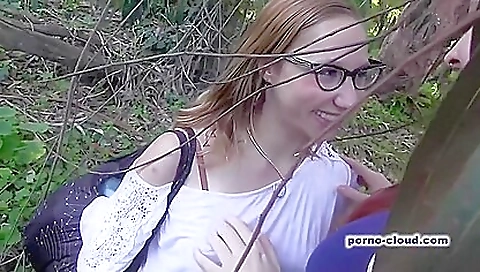 Lesbo Cloud - Outdoor Lesbian Licking