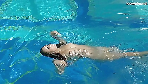 Puzan Bruhova Sexy Underwater Submerged teen 18+