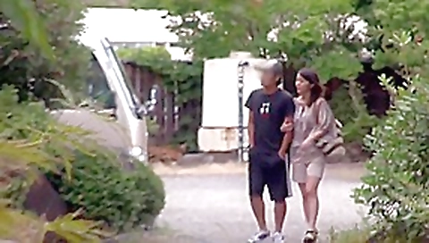 Kurumi ohashi bathhouse cuckold onsen cock flash horny wife
