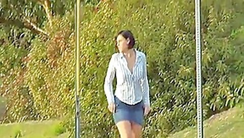 sexy girl brooke flashing nude in public u.s.a. streets 2